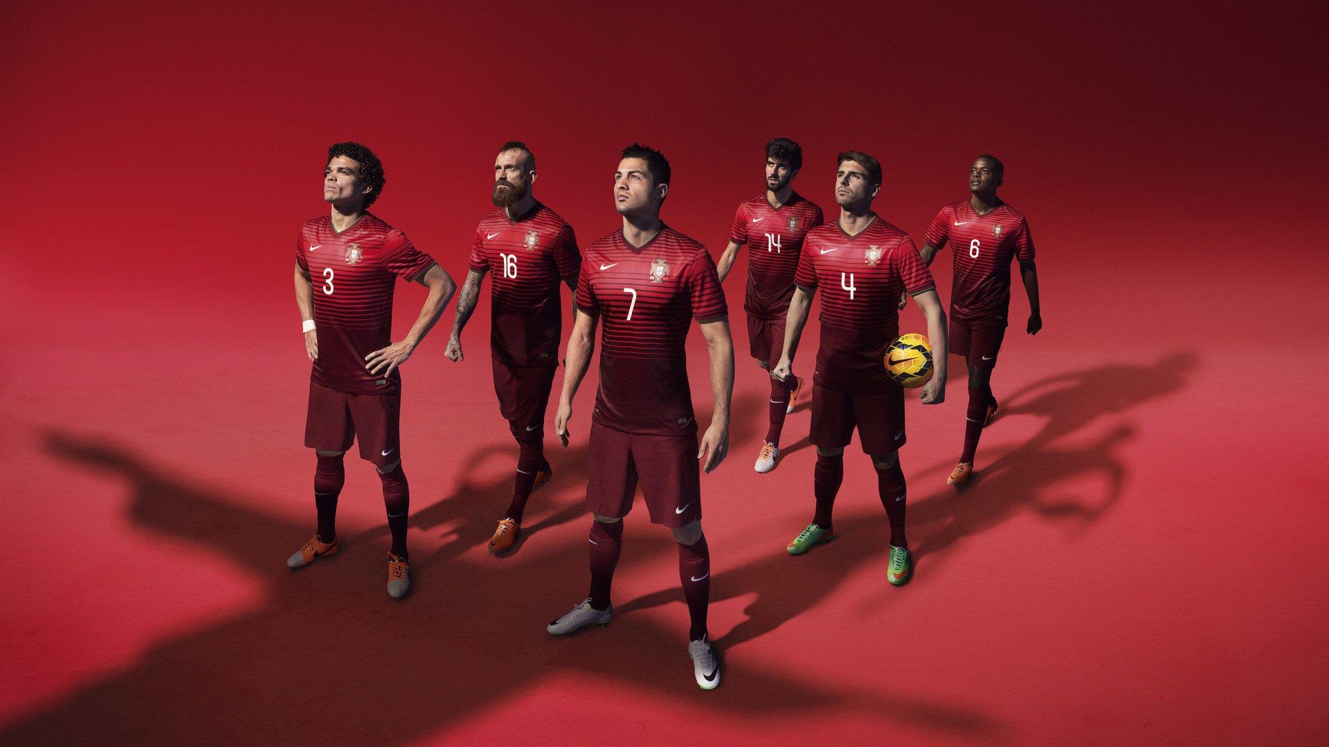 英超争冠白热化，曼城、阿森纳、利物浦三强鼎立，赛季末悬念迭起