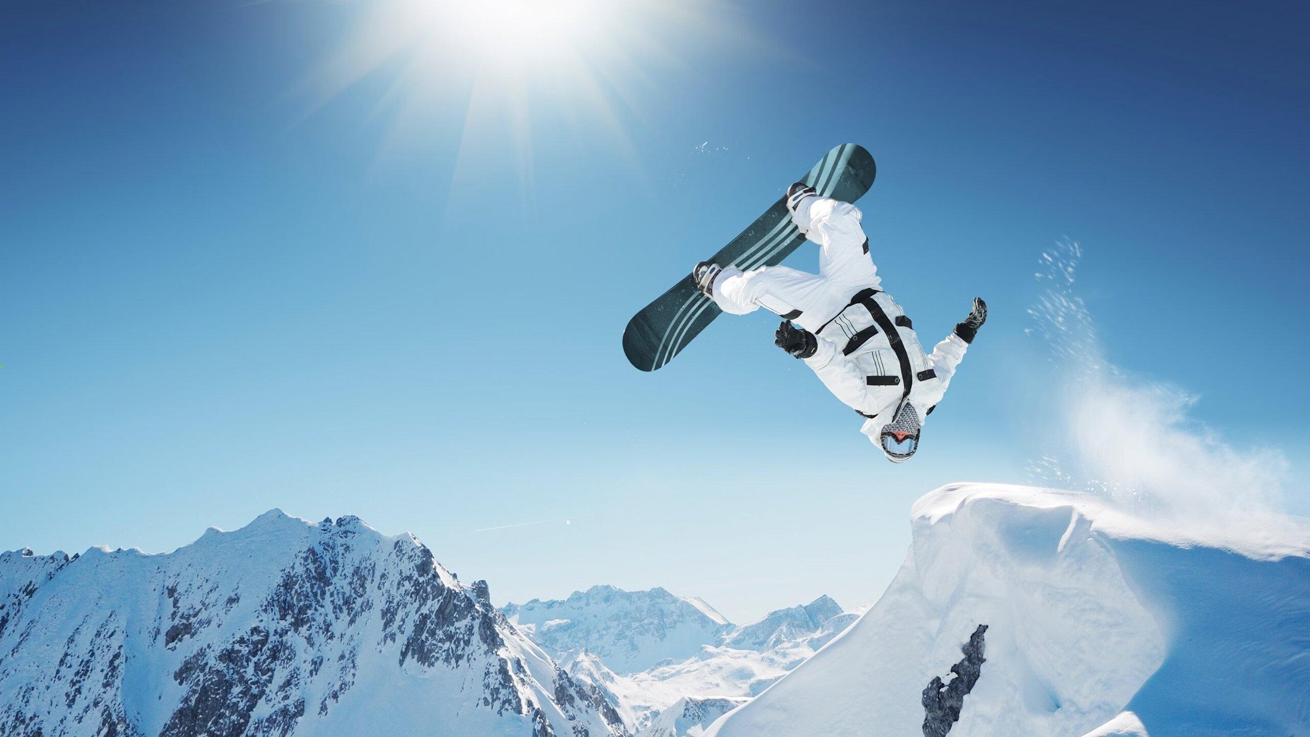 中国游泳队巴黎奥运备战冲刺 新星崛起挑战世界纪录