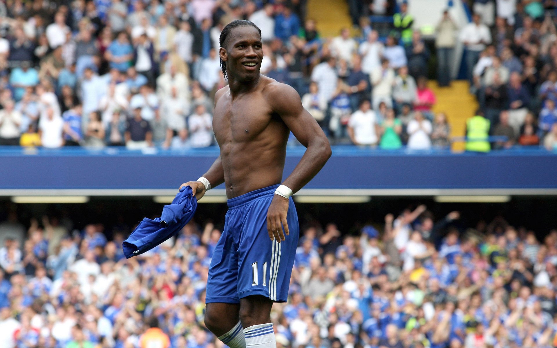 天才新星上演帽子戏法，助球队逆转取胜